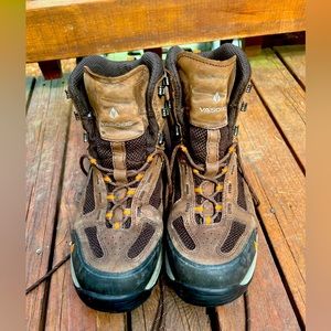 Men’s Vasque Hiking shoes size 10.5